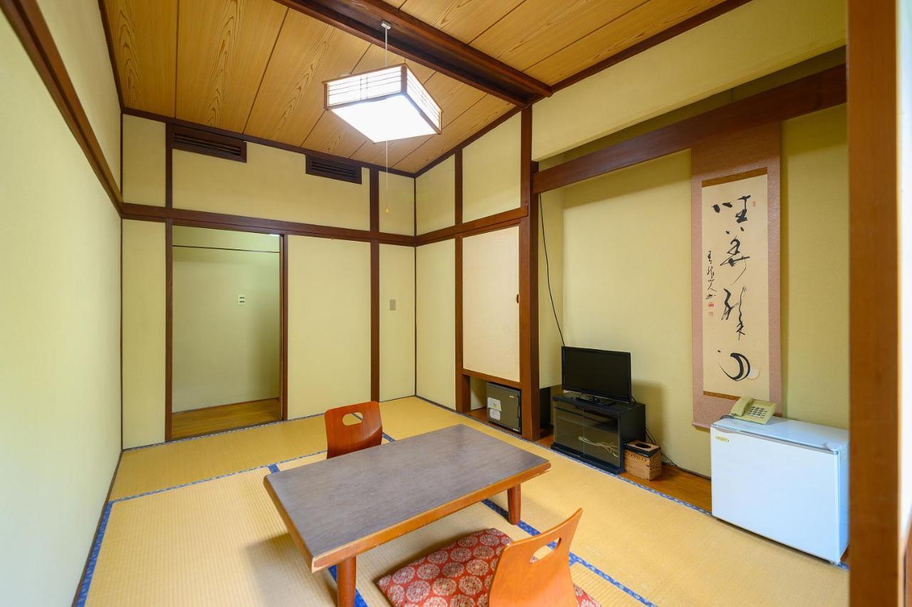 Hotel Kazeno Sanso Yamashiro Yufu Exterior foto